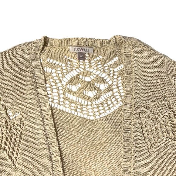 Roz & Ali 1X cropped open cardigan in neutral oatmeal color short sleeve - Picture 7 of 14